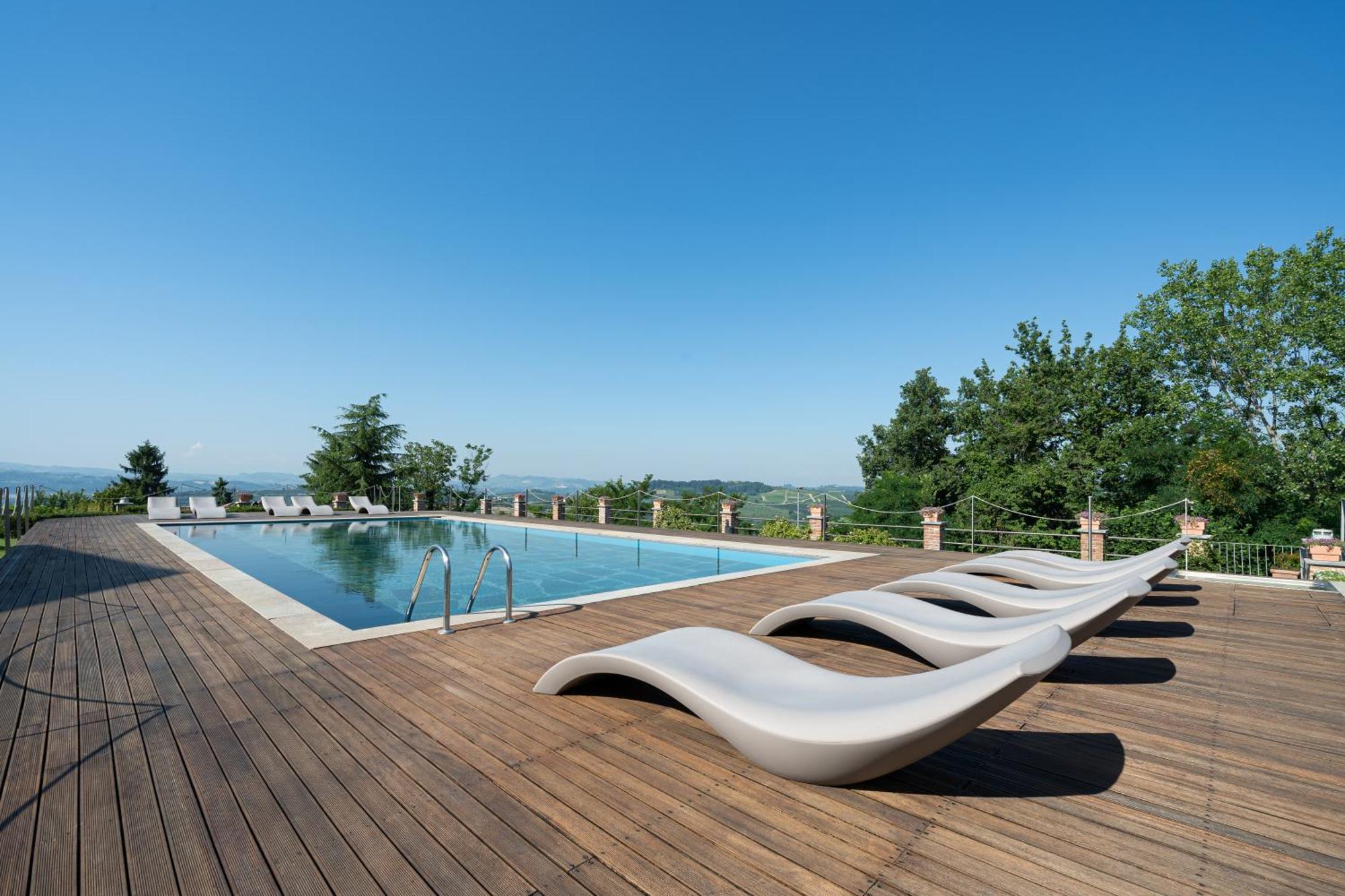 La Madernassa Resort - Casalora Dimora Storica Di Charme Guarene ภายนอก รูปภาพ